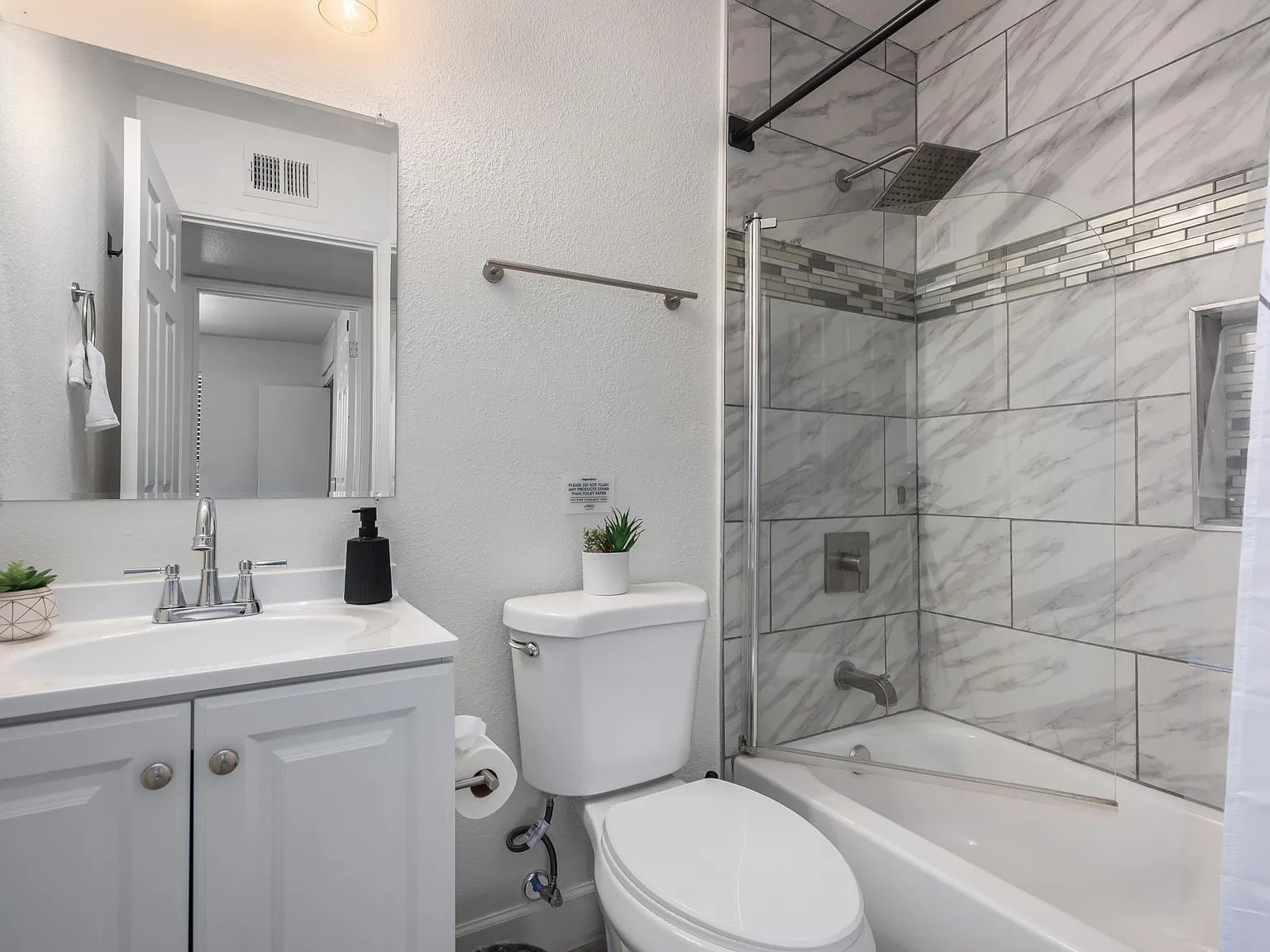 4 bed, 3.0 bath, 1754 sqft, $728 — Photo 3