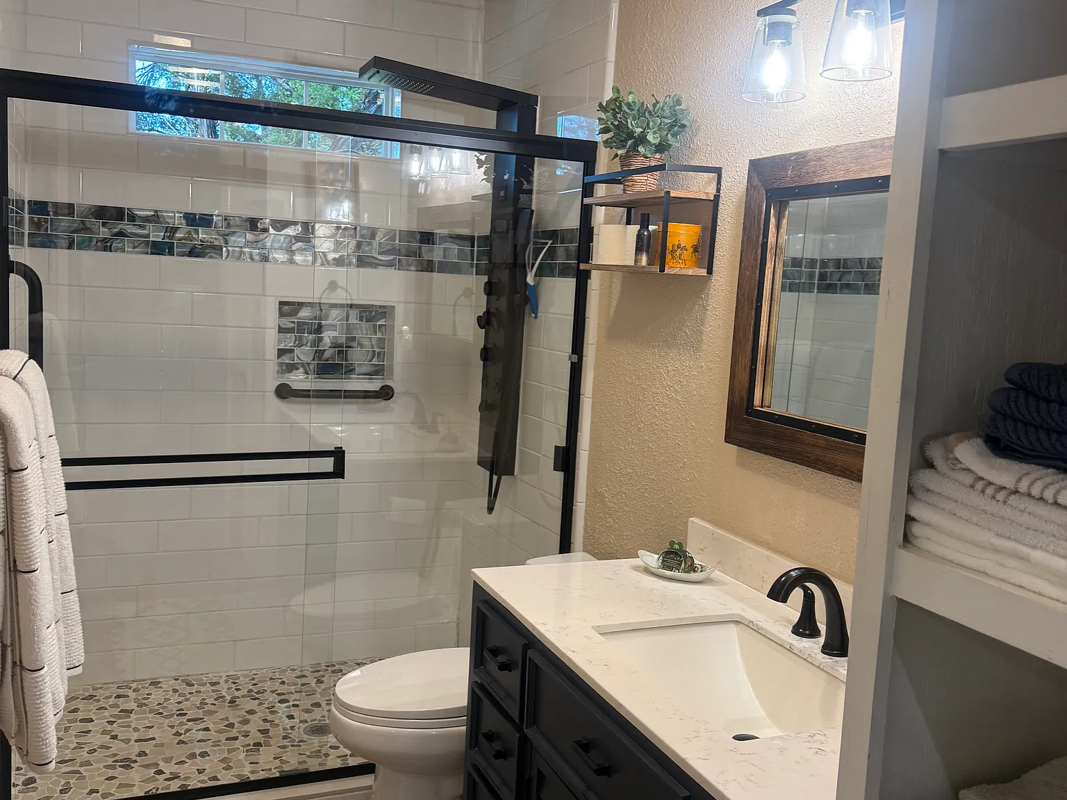 1 bed, 768 sqft, $1,700 — Photo 3