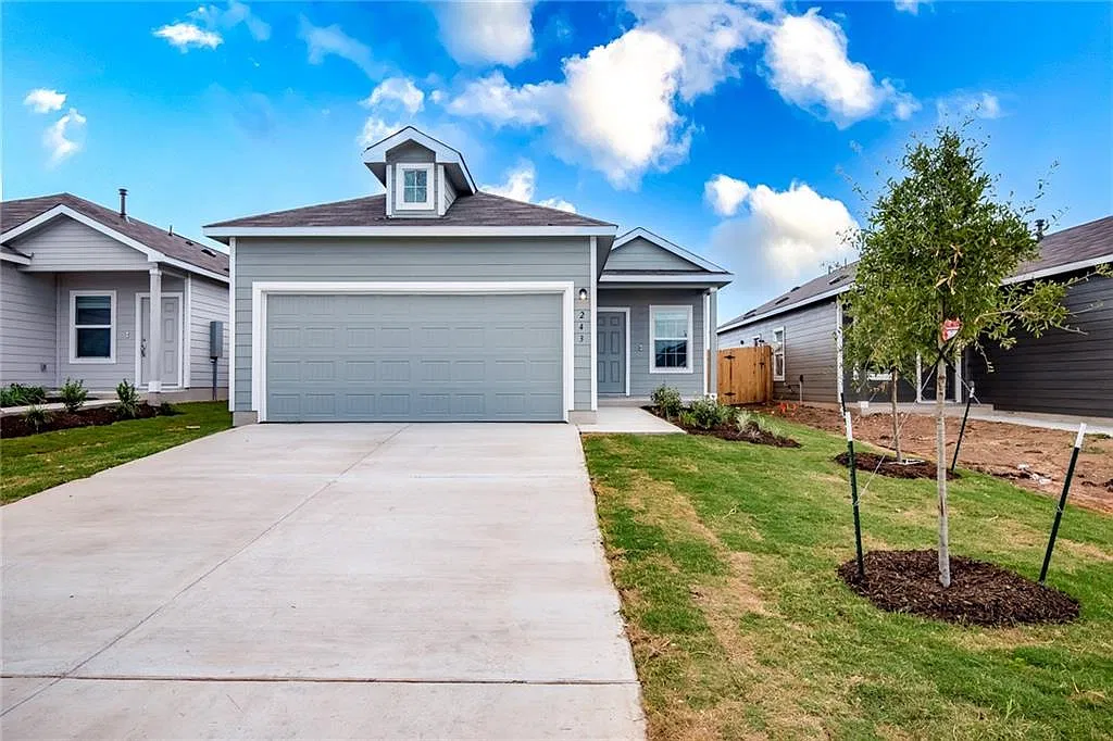 3 bed, 1440 sqft, $1,775 — Photo 1