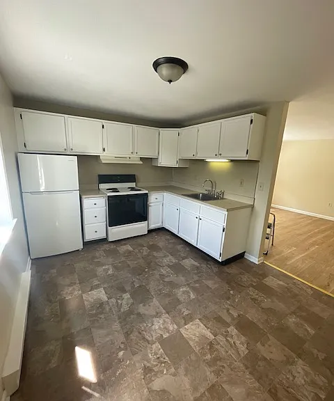 286 Pine St — Photo 8