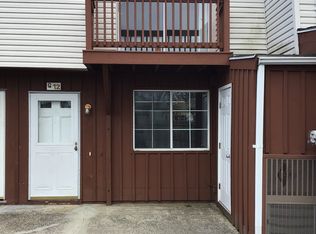 330 Short Beach Road APT G12, East Haven, CT 06512