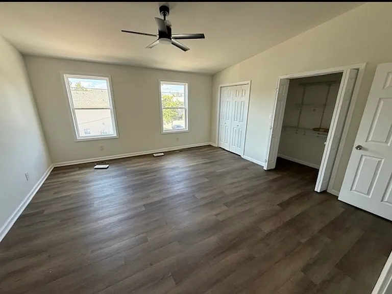 107 Blaze Dr — Photo 11