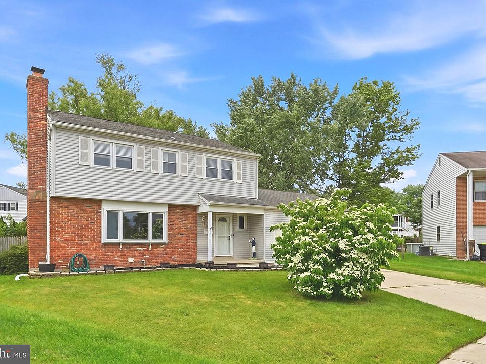 1st image of 203 Kane Ct
