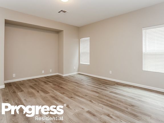 3rd image of 932 Appaloosa Hills Ave