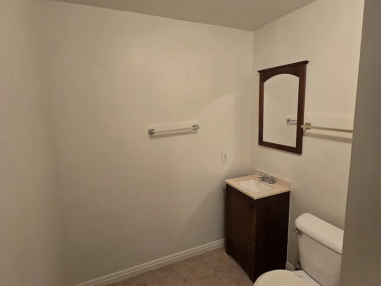 May Rent FREE!! — Photo 12