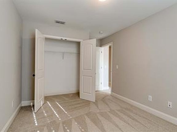 3rd image of 335 Coronado Private Cir