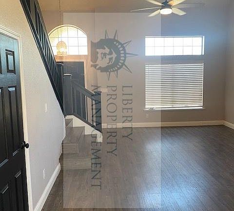 3rd image of 10702 Pleasant Valley Cir