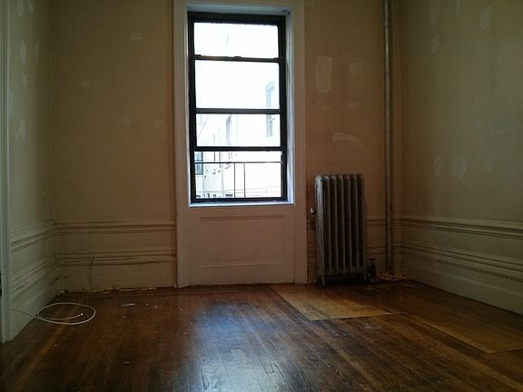 2nd image of 651 W 171st St APT 1a
