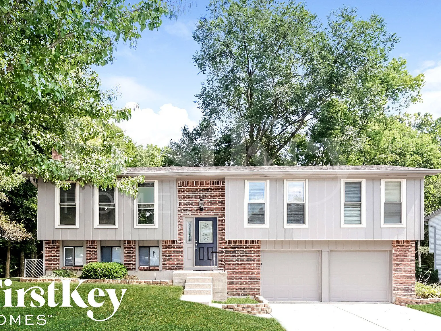 3 bed, 2.5 bath, 2345 sqft, $1,975 — Photo 1