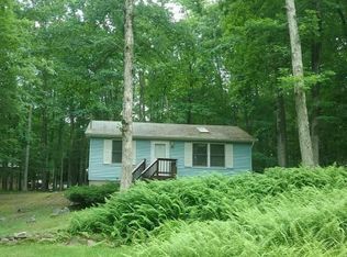 33 Holiday Dr, White Haven, PA