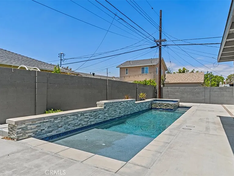 15881 Pilgrim Cir — Photo 25
