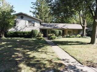 90 Lynn Rae Cir, Centerville, OH 45458