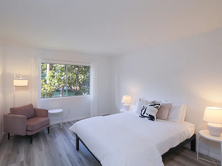 382 E California Blvd #101 — Photo 21