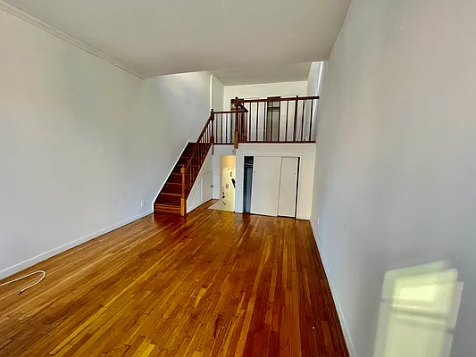Rented by J PRESTON AND ASSOCIATES INC | media 7