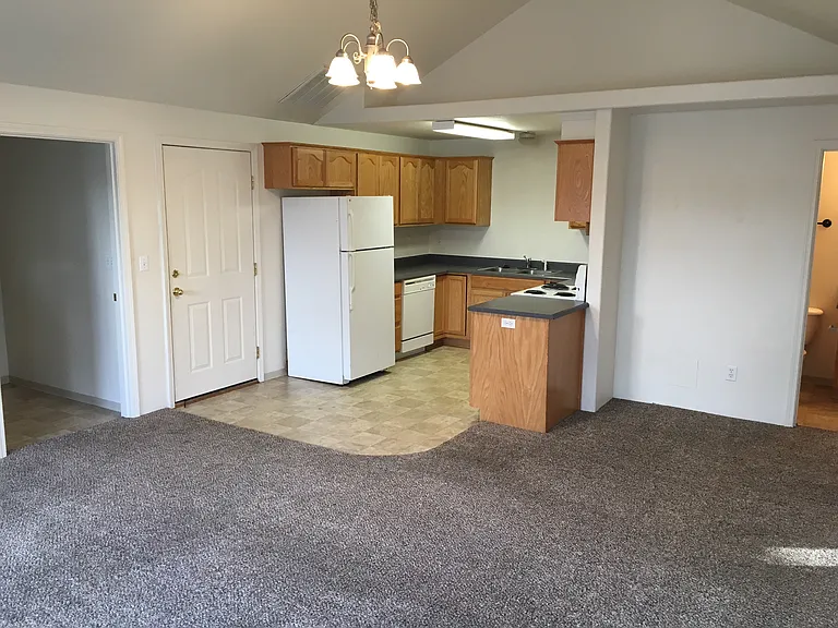 1754 Sun Glo Dr — Photo 3