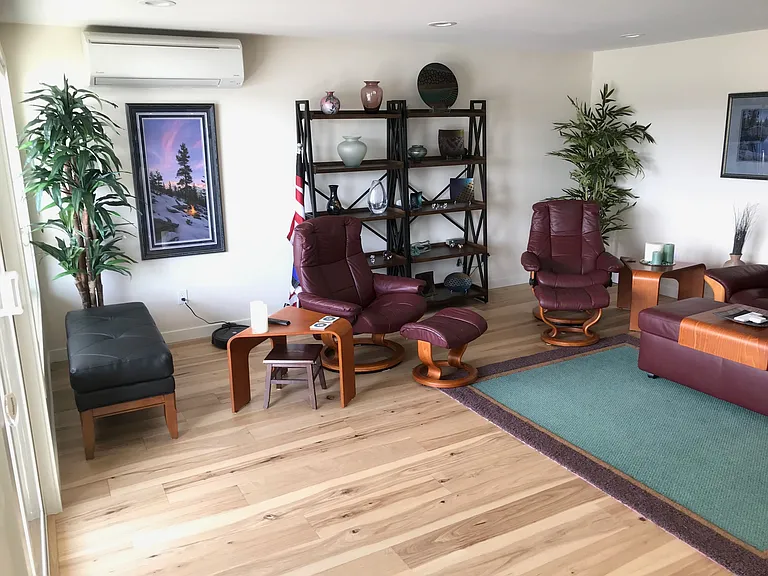 900 E Bay Dr NE — Photo 13