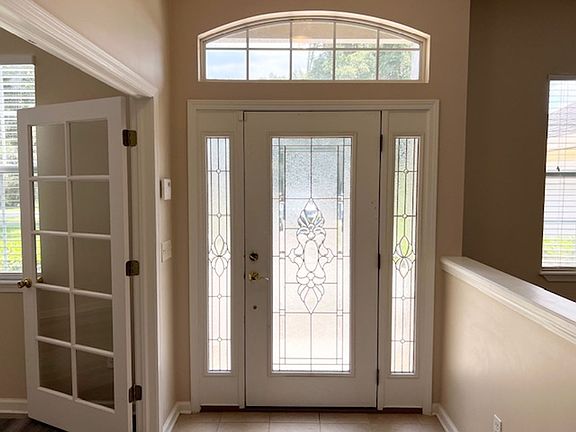 2nd image of 13741 Hillandale Dr