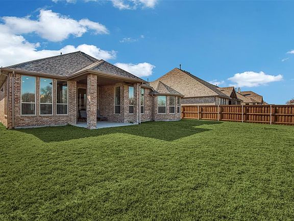 2nd image of 1335 Blue Lake Blvd
