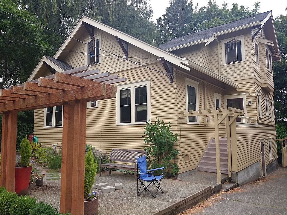 2nd image of 3506 E Schubert Pl
