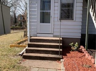 7 Grove St APT 1, Portland, CT 06480