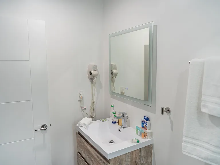 10863 Kling St #1 — Photo 16