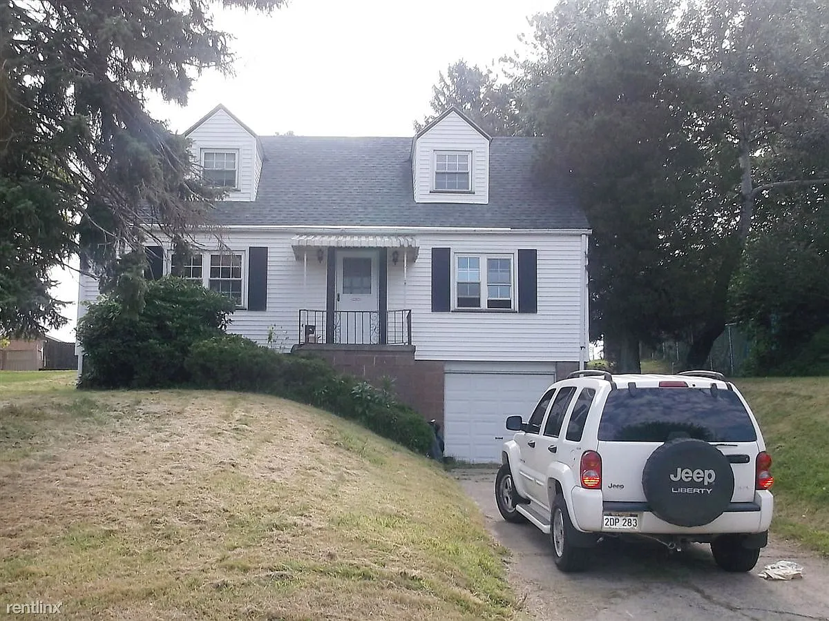 125 Schwartz St photo 1