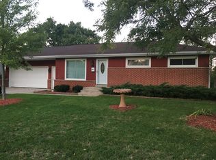 933 Meadow Vw, Mukwonago, WI 53149