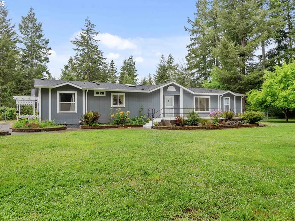 58060 Fairview Rd, Coquille, OR 97423