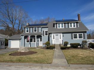 2 Windemere Rd, Worcester, MA 01602