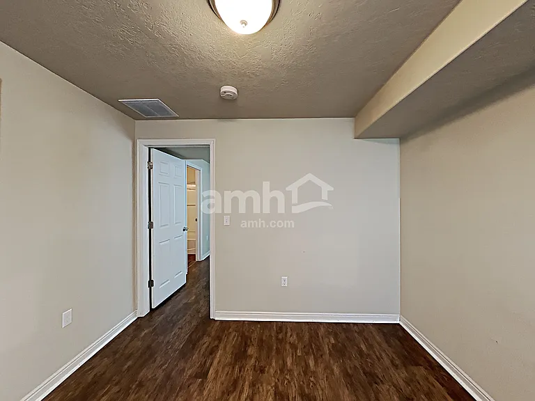 282 W Bricker Dr — Photo 22