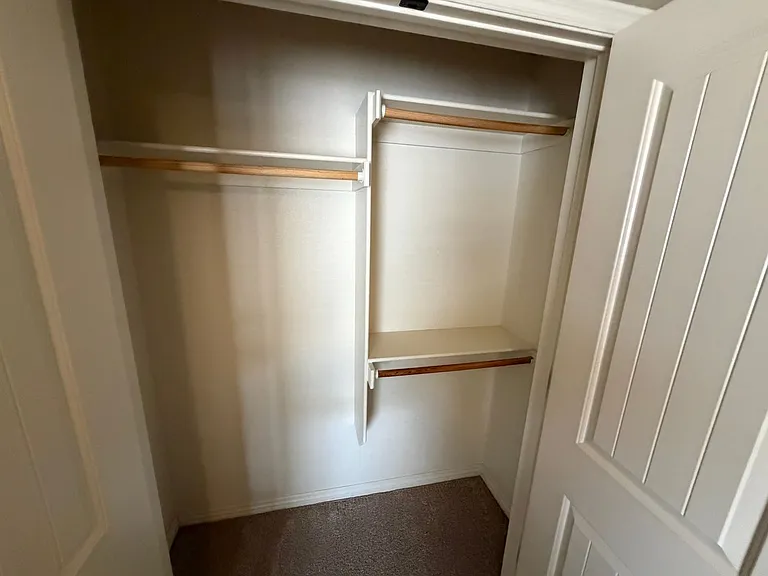 537 Keats Dr — Photo 8