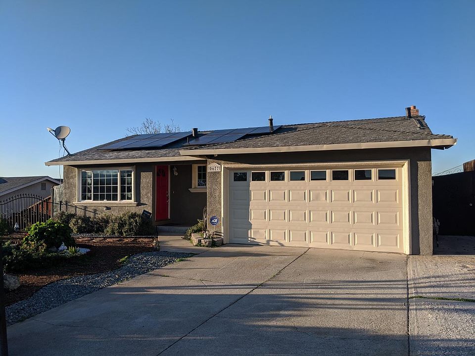 1st image of 677 Braxton Dr
