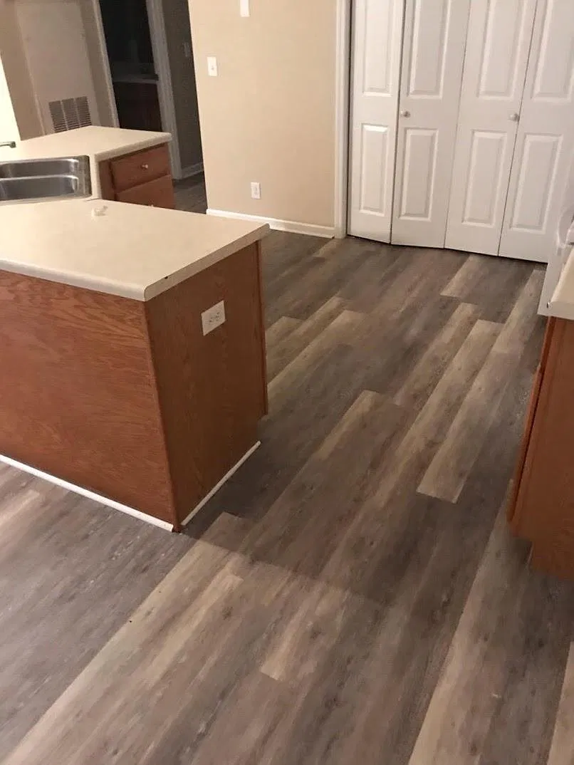 2 bed, 900 sqft, $1,500 — Photo 3