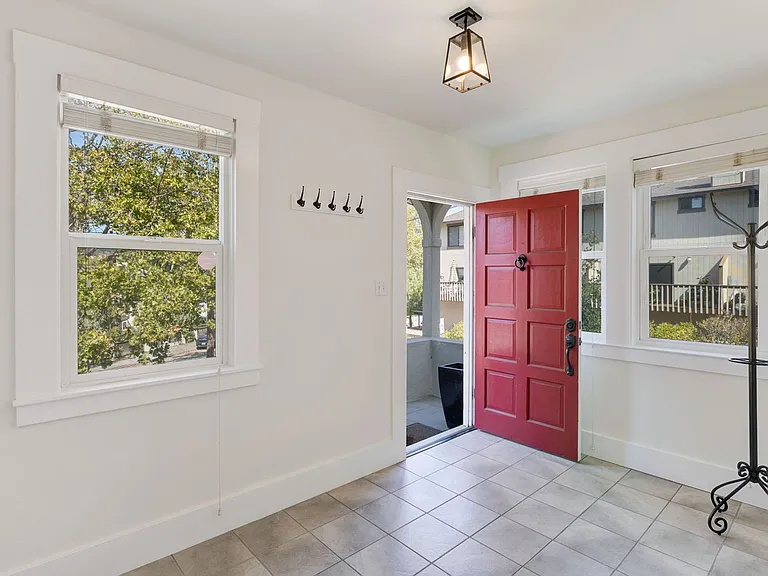 15 Octavia St — Photo 2
