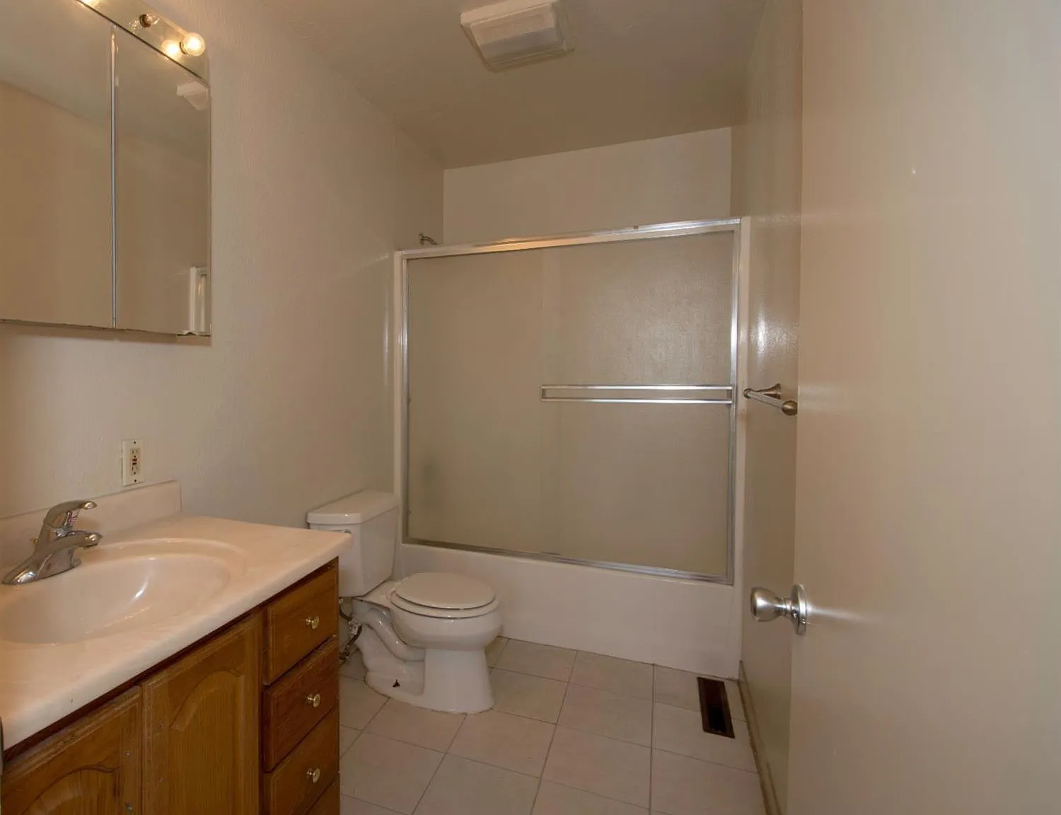 701 Corlano Avenue - Photo 12