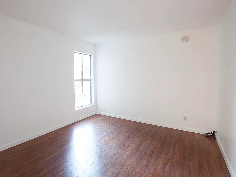 6708 Hillpark Dr #202 — Photo 20
