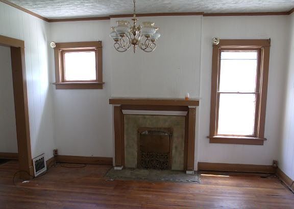 5th image of 3237 S Benton Ave
