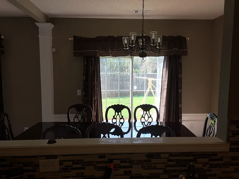 6075 Pattingham Dr — Photo 24