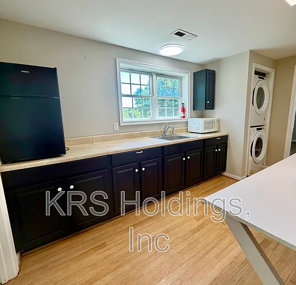 1229 Wood Rd #C — Photo 6