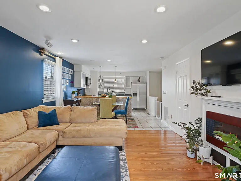 130 Myrtle Ave #A — Photo 8
