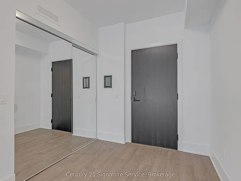 470 Front St W #1203 — Photo 2