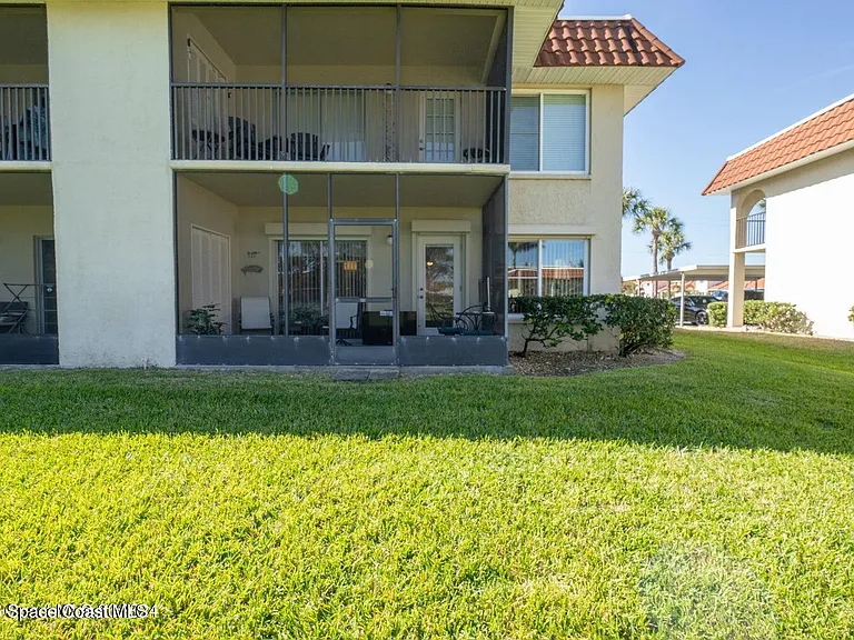 201 Saint Lucie Ln #201 — Photo 16