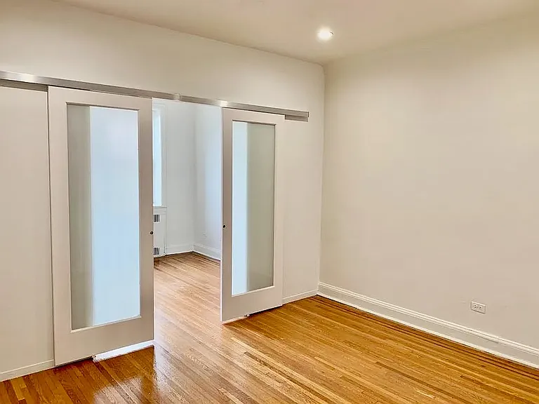 402 Ocean Pkwy #201 — Photo 4