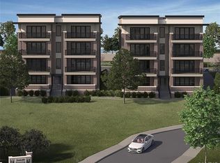 3 Willow At Woods Mill Xing, Town And Country, MO 63017