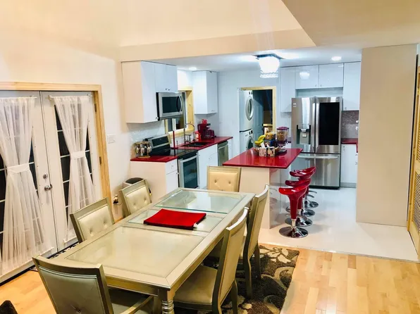 27 Brunswick Dr, Mount Pocono, PA 18344