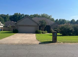 28 Hillsboro Dr, Cabot, AR 72023