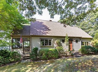 769 River Rd, Barnstable, MA 02630