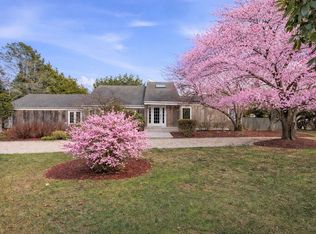 24 Liberty St, Westhampton, NY 11978