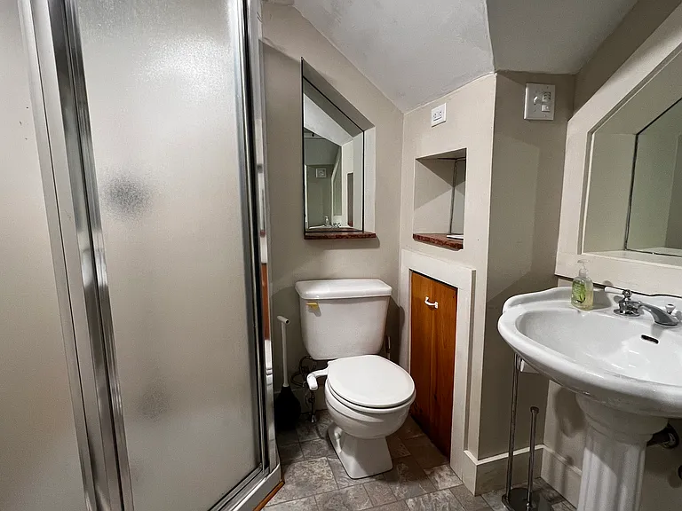 4385 US Route 5 N #1 — Photo 20