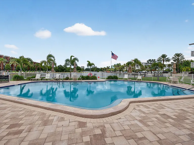 1850 S Ocean Dr #301 — Photo 10